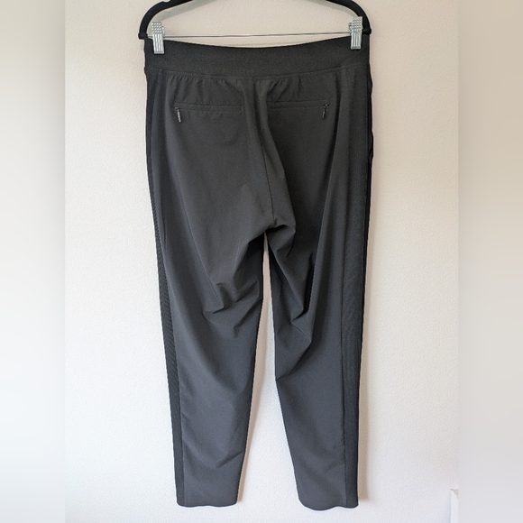 ATHLETA Brooklyn Ankle Pant 6 Black Mid Rise Lightweight Outdoor Summer Hiking - Picture 8 of 13